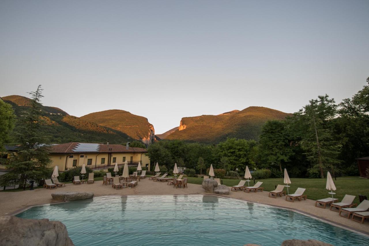 Hotel Le Grotte Genga  Exterior photo