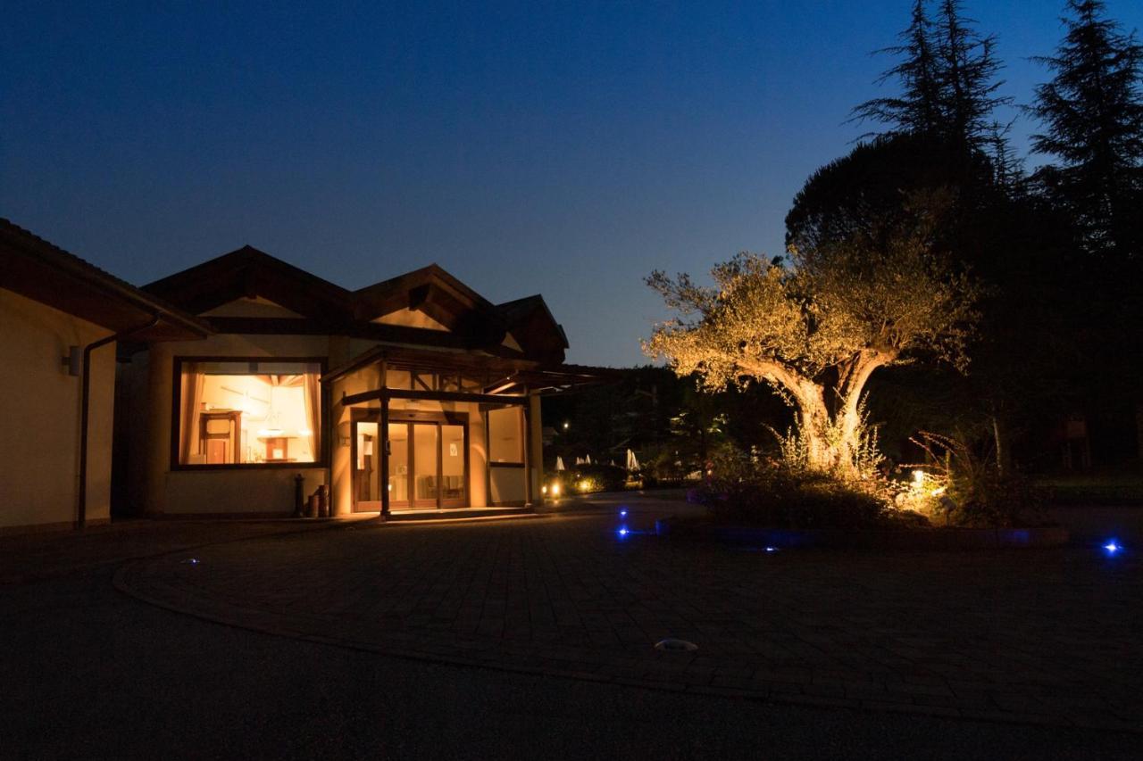 Hotel Le Grotte Genga  Exterior photo