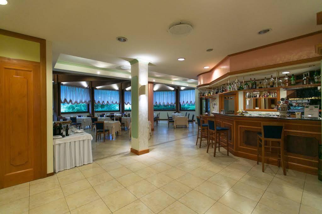 Hotel Le Grotte Genga  Exterior photo
