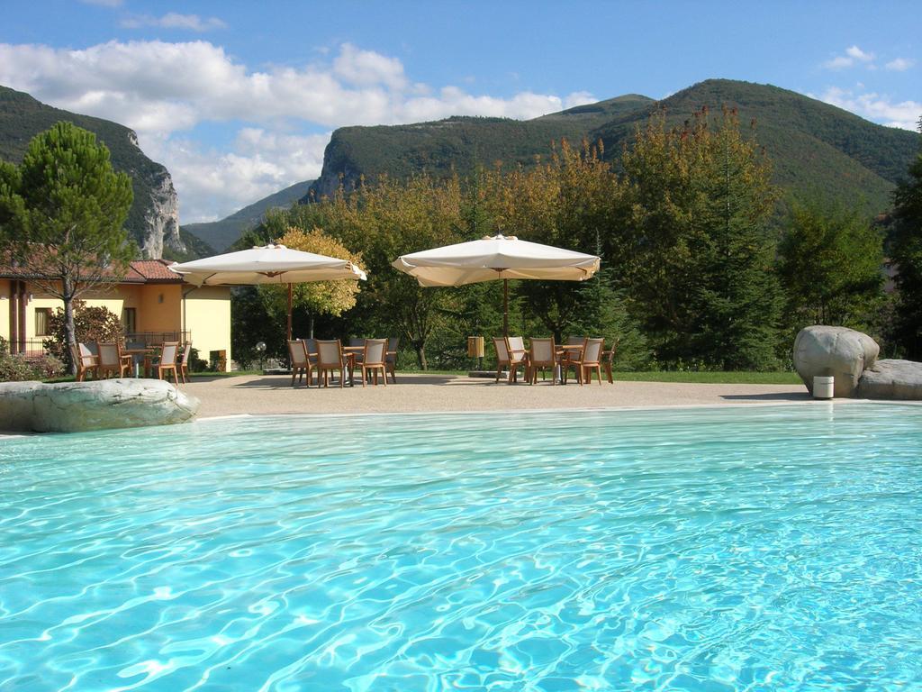 Hotel Le Grotte Genga  Exterior photo