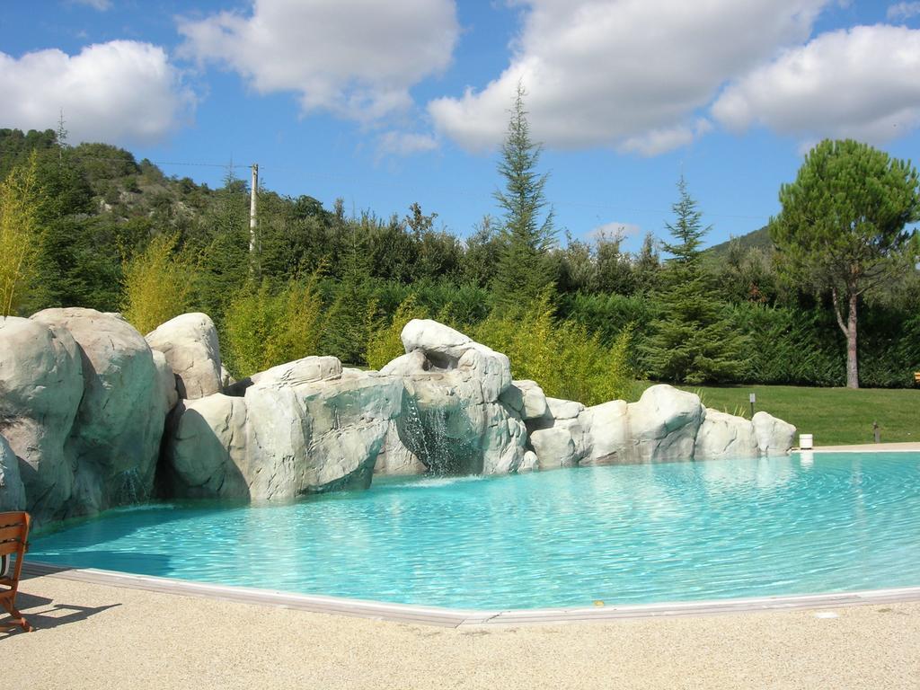 Hotel Le Grotte Genga  Exterior photo